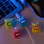 Gepersonaliseerde 3D lichtgevende leuke Monster magnetische kabel beschermer naam label met 1,5 m oplaadkabel voor iPhone USB Type C verjaardagscadeau