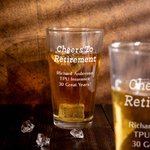 Verre à bière 16oz personnalisé avec texte Fête des pères Anniversaire Cadeau de retraite pour père Grand-père