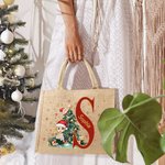 Albero di Natale personalizzato Piccolo elfo personaggio dei cartoni animati Borsa in iuta con iniziali e nome Regalo di Natale per la famiglia e i bambini