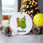 Cartone animato personalizzato Cetriolo sottaceto Pickleball Nome Ornamento Albero Decor Regalo di Natale per gli amanti del Pickleball