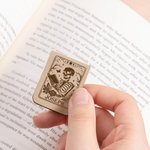 Personalised Floral Skeleton Read Till Death Magnetic PU Leather Bookmark Clip with Name School Office Stationary Supplies Birthday Gift for Bookworms