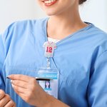 Personalizzato acrilico Glitter maglia calcio retrattile Badge Reel con nome numero infermiere medico accessori regalo per il professionista medico