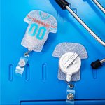 Personalizzato acrilico Glitter maglia calcio retrattile Badge Reel con nome numero infermiere medico accessori regalo per il professionista medico