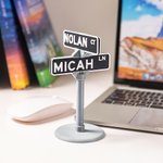 Personalized 3D Street Sign Stand Design Desk Name Plate with Mark and Name Desk Decor Keepsake Gift for Travel Lovers Office Staff