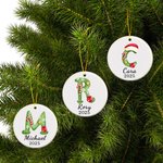 Ornement personnalisé en céramique avec le nom et l'année Décoration de l'arbre de Noël pour la famille et les enfants