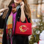 Personalised Birth Flower Wreath Large Capacity Red Jute Gift Tote Bag With Name Christmas Birthday Party Gift For Women Girls