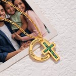 Collier de pierres de naissance unisexe avec croix à plusieurs noms et pendentifs en forme de cercle Gravé Bijoux de foi Anniversaire Baptême Cadeau d