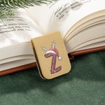 Marque-page magnétique en cuir personnalisé aquarelle pailleté Chapeau de Père Noël Initial Cadeau de Noël pour les amoureux du livre Bookworm