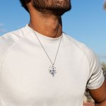 Collier de pierres de naissance unisexe avec croix à plusieurs noms et pendentifs en forme de cercle Gravé Bijoux de foi Anniversaire Baptême Cadeau d