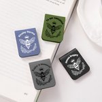 Personalisierter „To Bee Continued“ Magnetischer Lesezeichen-Clip mit Biene Namen aus PU-Leder Geburtstagsgeschenk für Bücherwurm Bibliothekar