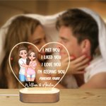 Gepersonaliseerd Cartoon Karakter Knuffelend Hartvormig Acryl LED Nachtlampje met Houten Voet en Naam Huisdecoratie Valentijnsdag Cadeau voor Paar