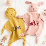 Personalizado lindo conejito oso león muselina de algodón suave bebé Loveys manta de seguridad con el nombre bordado Baby Shower Cumpleaños Regalo par