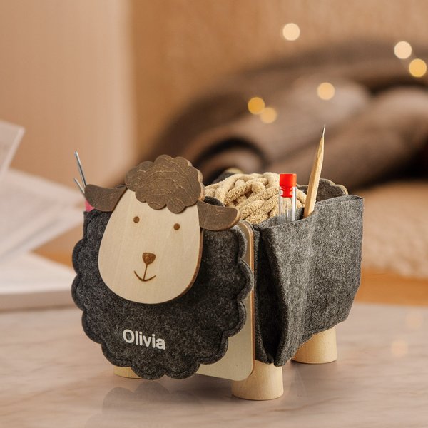 Personalisierte Schaf Form Näh- und Häkel-Aufbewahrungsbox mit Namen Geburtstag Weihnachten Geschenk für Schneider Bastler Handwerksliebhaber