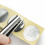 Henkilökohtainen Kuu ja tähdet Pet Kaiverrettu kukka Kädessä pidetty kirja Embosser leimasinsarja nimi ja lainaus Syntymäpäivälahja kissa koira rakastaja kirjan rakastaja