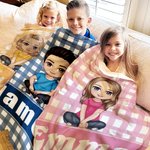 Personalizzato Multicolore Grid Plaid Cute Cartoon Character Coperta morbida con nome Home Decor Regalo di compleanno per bambini Famiglia