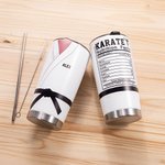 Gepersonaliseerde Karate Riem Naam Uniform Voedingsfeiten Geïsoleerde Tumbler met deksel en rietje Verjaardagscadeau voor vechtsport Taekwondo liefhebbers Coaches