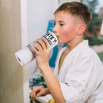 Gepersonaliseerde Karate Riem Naam Uniform Voedingsfeiten Geïsoleerde Tumbler met deksel en rietje Verjaardagscadeau voor vechtsport Taekwondo liefhebbers Coaches