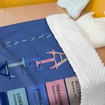 Coperta di sicurezza per neonati con sfondo a puntini Regalo religioso per neonati, personalizzata Dio dice che sono il significato del nome su un versetto biblico