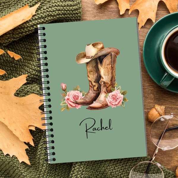 Personalisierte Cowgirl Hut Stiefel Geburt Blume Notebook A5 Spirale Notebook mit Namen Initial 120 Seiten Hochzeit Geburtstag Geschenk für Brautjungfern Frauen