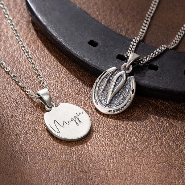 Personalized Vintage Horseshoe Saddle Pendant Necklace with Engraved Name Country Jewellery Birthday Equestrian Gift for Horse Lover Women