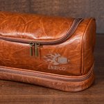 Borsa da toilette portatile fatta in pelle PU personalizzata con nome inciso e design a tema di rugby regalo di compleanno viaggio per uomini