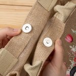 Borsa in juta personalizzata con due personaggi animati gesto del cuore e fiore con nomi regalo di San Valentino anniversario o compleanno per coppie