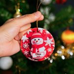 Muñeco de nieve de imitación 3D personalizado Copo de nieve Adorno de cerámica con nombre y año Árbol de Navidad Decoración del hogar Regalo de vacaciones para la familia Niños