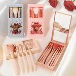 Personalizado Coquette Bow Love Highland Cow Makeup Brush Box Set con Nombre 5 Pcs Pinceles y Espejo Día de San Valentín Aniversario Regalo para Mujeres