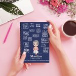 Personalisierte Self Care Cartoon Mädchen Mama Oma A5 Spiral Notebook mit Namen Zitat und 120 linierten Seiten Geburtstag Affirmation Geschenk für Frauen Mädchen