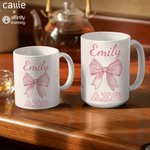 Taza de café de cerámica personalizada con el nombre de la hermandad de mujeres y la letra griega de la hermandad de mujeres, regalo para una amiga | Callie × Affinity Licensing