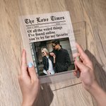 Placa acrílica personalizada The Love Times con nombres de la pareja y año Decoración de escritorio Regalo de aniversario de San Valentín para pareja