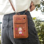 Personalisierte PU-Leder Handy-Umhängetasche mit Kussmund Cartoon-Mode-Mädchen und Namen Crossbody Bag Geldbörse Geburtstag Urlaub Geschenk für Damen