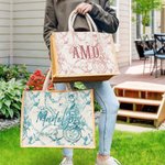 Borsa in iuta con stampa francese retrò Toile De Jouy personalizzata con monogramma o nome Regalo di compleanno per damigella d'onore per le donne