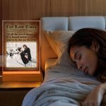 Gepersonaliseerd The Love Times Foto LED Acryl Nachtlampje met Naam en Jaar Bureau Decor Valentijnsdag Verjaardagscadeau voor echtpaar