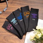 Personalisierte medizinische Symbol RN LPN 100% Baumwolle atmungsaktiv Crew Socken mit Text Geburtstag Graduierung Geschenk für Krankenschwester Arzt medizinisches Personal