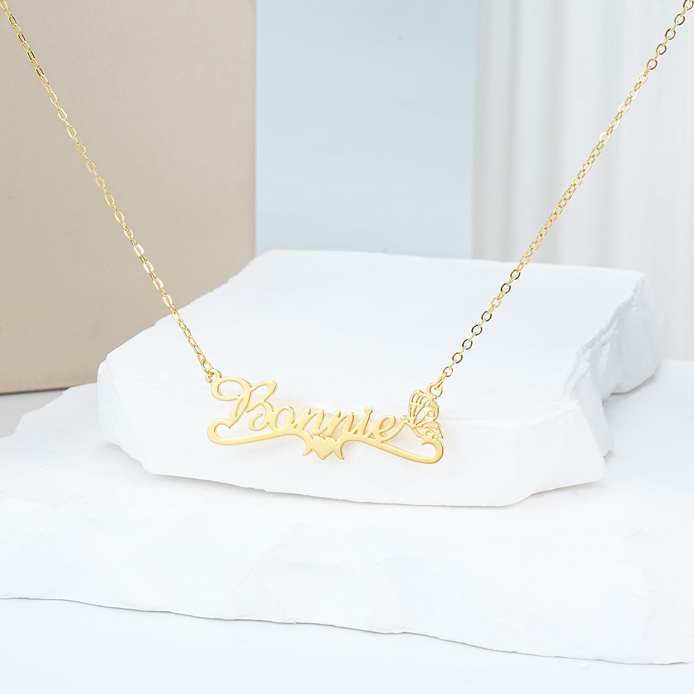 Collier exquis de naissance avec nom de papillon personnalisé Cadeau d'anniversaire pour les femmes