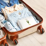 Henkilökohtainen Faux Glitter Gold-Edged Syntymä Kukka Nahka Makeup laukku pussi nimi Syntymäpäivä Travel tarvikkeet häät lahja naisille morsiusneitoja varten