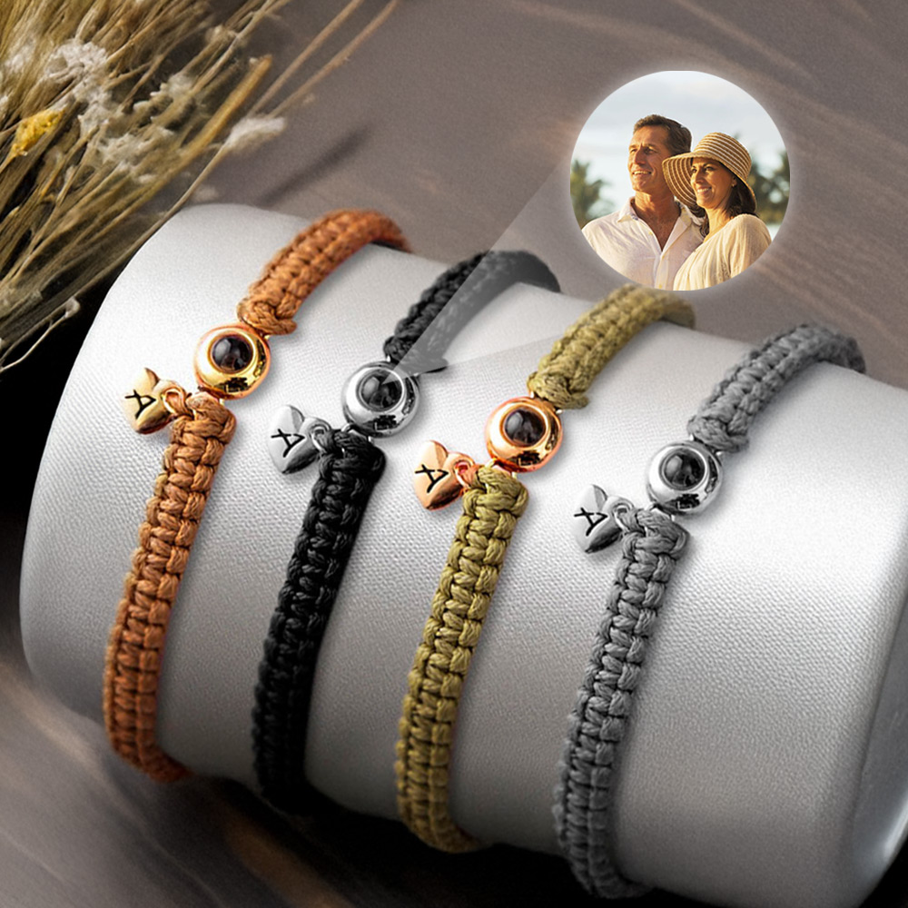 Bracelet tressé personnalisé avec projection de photos, initiales et cordon de serrage ajustable Cadeau d'anniversaire de Saint-Valentin pour la famille et les amis
