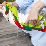 Gepersonaliseerd Voetbal Cartoon Character Monogram Stripe Oversized Quick Dry Strandlaken Vakantie Accessoires Verjaardagscadeau voor voetballiefhebbers