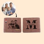 Gepersonaliseerde Foto PU Leren Heren Bifold Portemonnee met Gegraveerde Tekst en Meerdere Kaartsleuven Vaderdag Jubileum Cadeau voor Hem