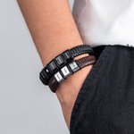 Personalisiertes Geflochtenes PU-Leder Armband mit 1-8 Perlen Namen Text Gravur Schmuck Geburtstag Vatertag Valentinstag Geschenk für Herren Papa