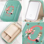 Joyero de piel personalizado con personaje de dibujos animados con flor de nacimiento y luz LED Espejo de maquillaje Esencial de viaje Regalo de cumpleaños para mujer