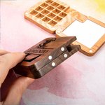 Iniziale personalizzata in legno a 15 griglie Mini tavolozza magnetica per acquerello con nome e clip Forniture portatili per pittura Regalo per artista pittore
