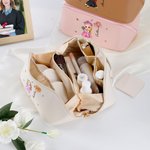 Personalizado Cartoon Personaje Nacimiento Flor Cuero Bolsa de Maquillaje con Nombre Graduación Viaje Esenciales Regalo para Mujeres Niñas