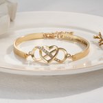 Personalisiertes Unendlichkeit Herz Armband mit Namen Gravur und Karte Valentinstag Jahrestag Muttertag Geschenk für Damen
