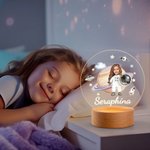 Astronauta Personalizado Planet Face Foto LED Luz de Noche con Nombre y Base de Madera Cute Room Decor Cumpleaños Baby Shower Gift for Kids