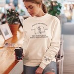 Maglietta personalizzata del Dipartimento Poeti Torturati Felpa con nome Regalo di compleanno per l'amante della poesia Amante dei libri Topo di biblioteca