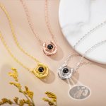Collana personalizzata con proiezione di foto a ferro di cavallo e 100 lingue Ti amo Regalo di San Valentino per le donne amanti dei cavalli