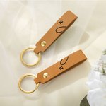 Personalisierte PU Leder Interlocking Herz Schlüsselanhänger mit Initial Satz von 2 Valentinstag Jahrestag Geschenk für Paar