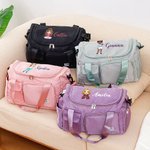 Personalisierte Cartoon Yoga Fitness Mädchen großen Namen Weekender Reisetasche mit mehreren Fächern und Schultergurt Geburtstag Sport Geschenk für Frauen